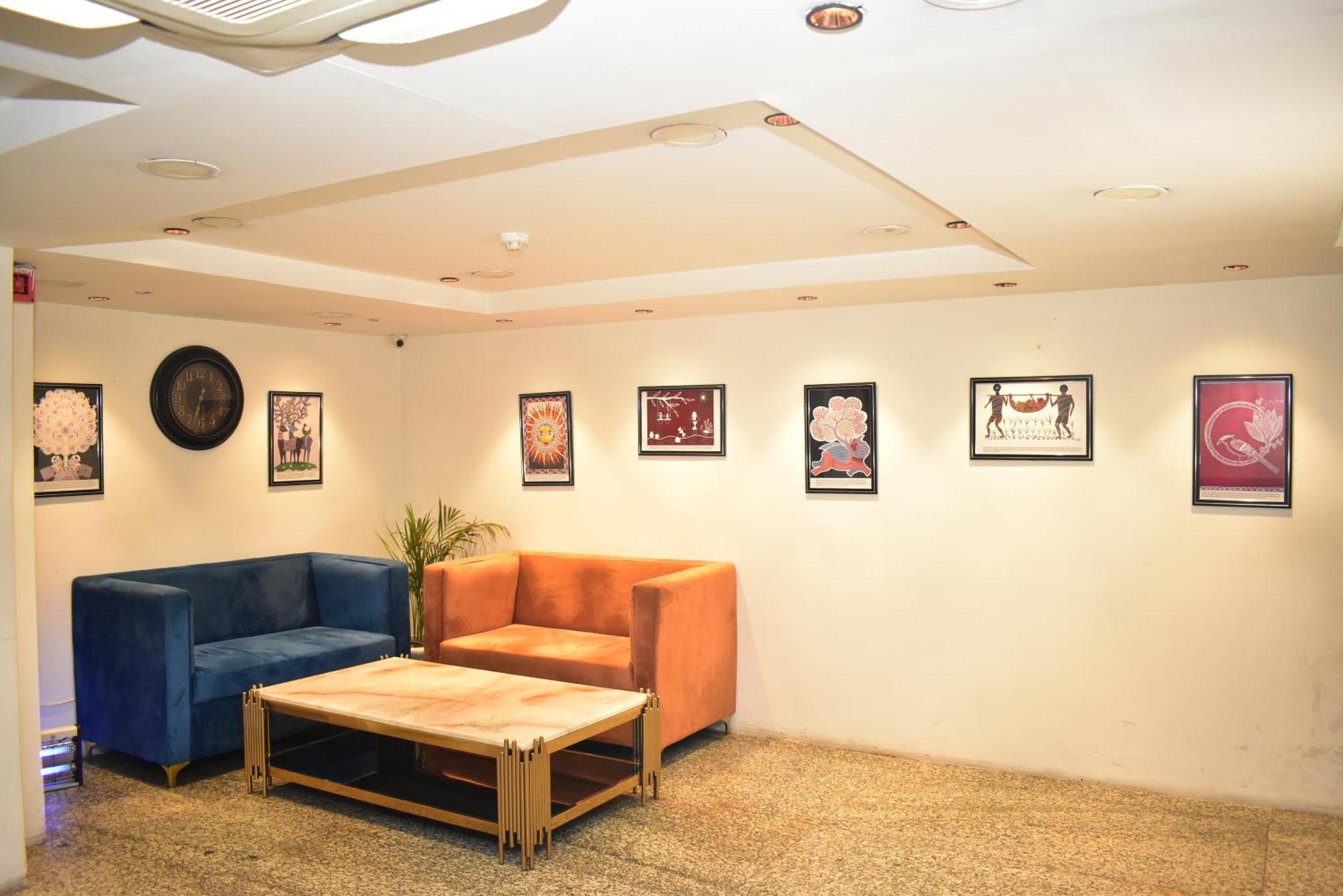 Hotel Golden Saffron By Qotel-Punjabi Bagh Нью-Делі Екстер'єр фото