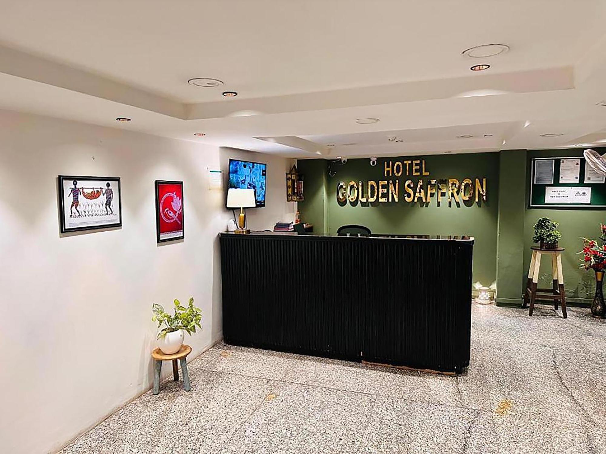 Hotel Golden Saffron By Qotel-Punjabi Bagh Нью-Делі Екстер'єр фото